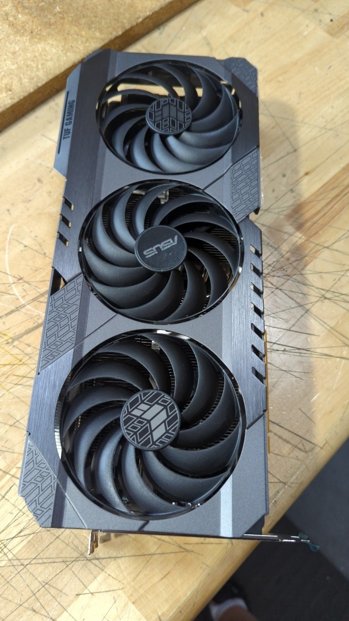 Rtx 4090 24Gb Graphics Card - ข้อเสนอที่ดีที่สุดสำหรับอะไหล่: การ์ดจอ Asus GeForce RTX 4090